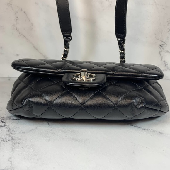 ❌❌ CHANEL Uniform CC calfskin leather black quilted Bumbag waist crossbody bag - Picture 10 of 15